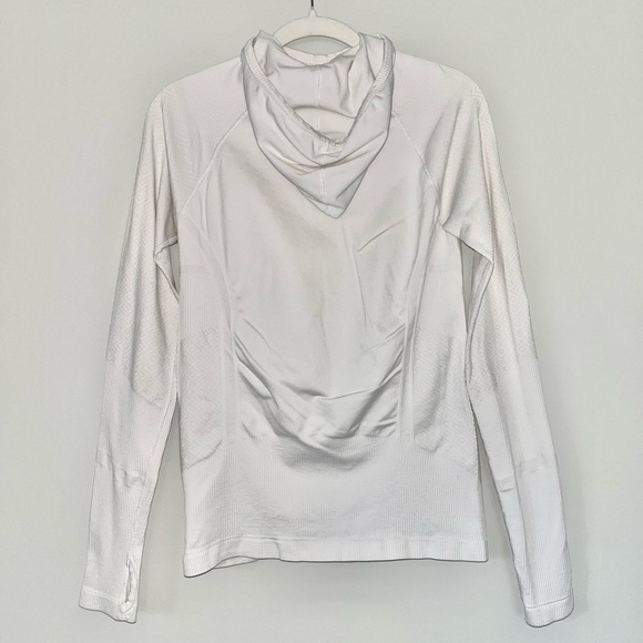 Athleta Women’s Medium White Tracker Running Hoodie - Picture 5 of 5